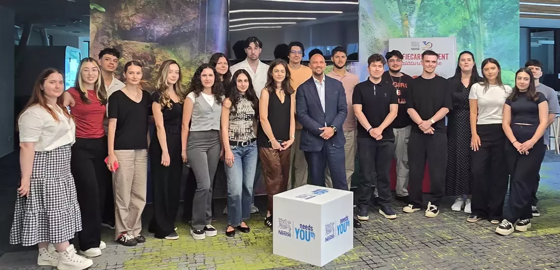 Studenti participanti la programul Summer's Cool al Nestlé Romania