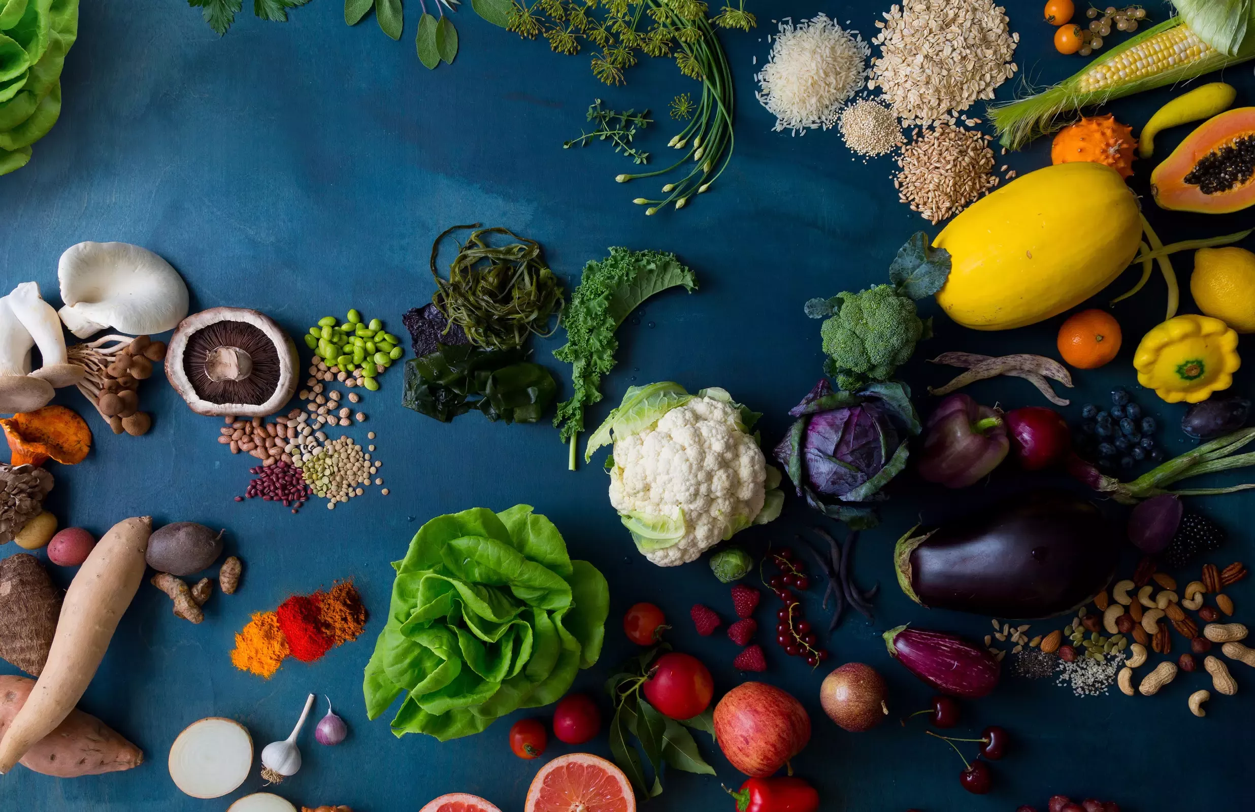 Surse naturale de vitamine si minerale esentiale pentru un stil de viata sanatos.