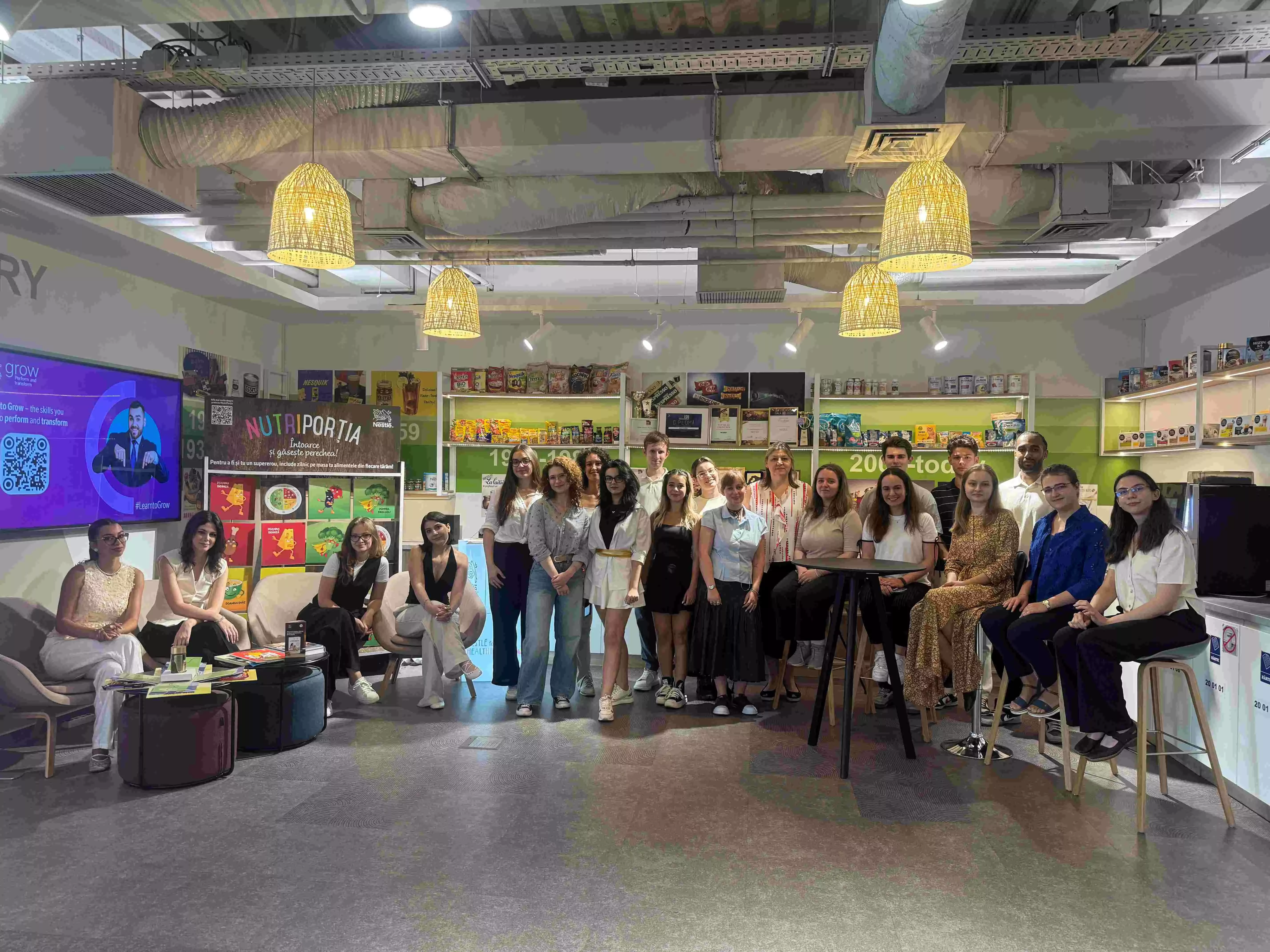 Studentii romani incep internship-ul oferit de Nestlé ca parte din initiativa Nestlé Needs YOUth.