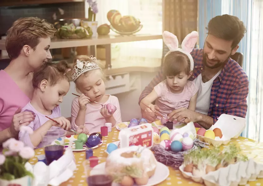 Foto Activități creative de făcut în familie înainte de Paște