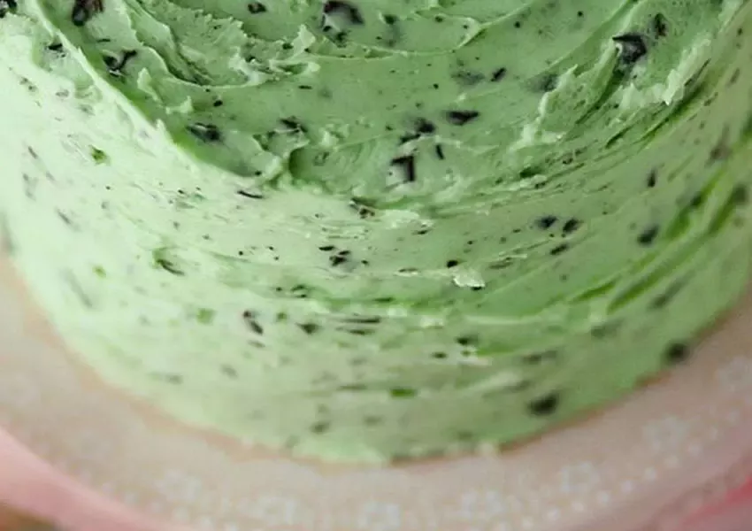 Cheesecake delicios cu After Eight