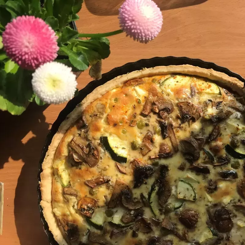 Quiche cu ciuperci și alte legume