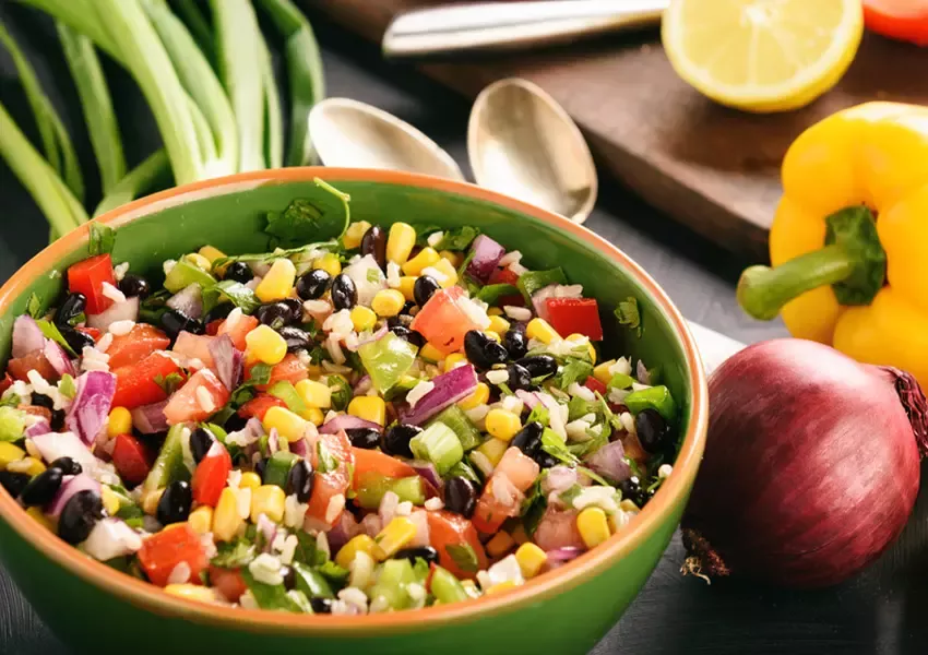 Foto Salată mexicană cu porumb